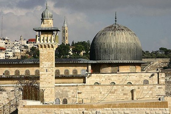 إستنکار فلسطینی للاستهداف الظالم لموظفي المسجد الأقصى إستنکار فلسطینی للاستهداف الظالم لموظفي المسجد الأقصى