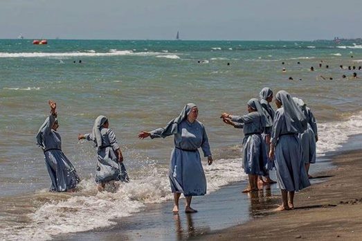تجمید حساب إمام مسجد بإیطالیا علی الفیس بوک