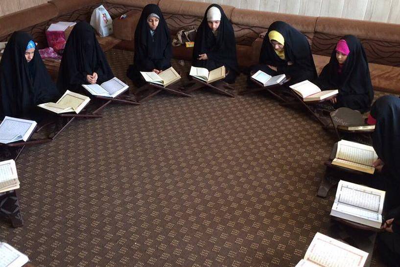 معهد القرآن النسويّ في العتبة العبّاسية يُقيم دورة لحفظ القرآن