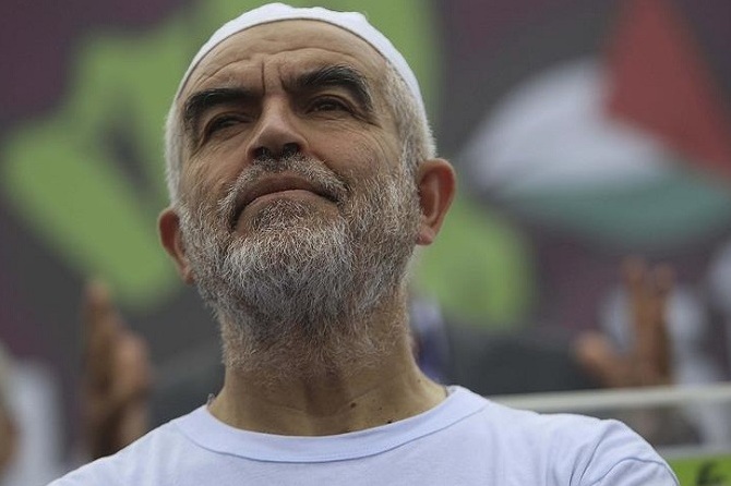 إسرائيل تفرج عن الشيخ رائد صلاح لكن مكانه مجهول