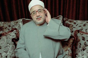 حسين عبدالعاطى ناصف: قرأت أمام مبارك 4 مرات.. نجل فلاح القرآن: والدى حزن كثيرًا لعدم اعتمادى فى الإذاعة.. واحترفت التلاوة فى سن الـ17 سنة