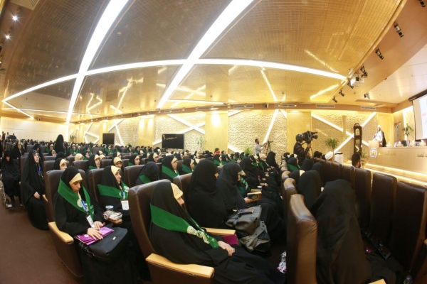 إختتام أول وأوسع ملتقى لحافظات القرآن في العراق إختتام أول وأوسع ملتقى لحافظات القرآن في العراق