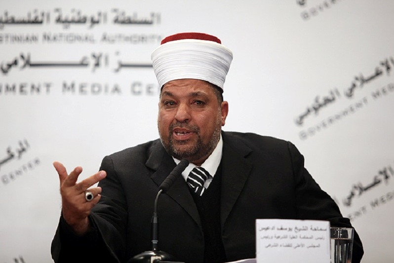 إدعيس يدعو لبيان المخاطر المحدقة بالقدس في خطب الجمعة بالعالم الإسلامي