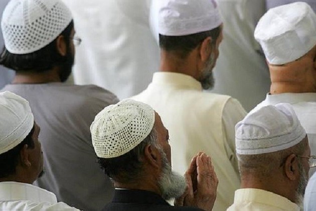 الكويت.. حبس إمامي مسجد 5 سنوات لجمعهما تبرعات لجبهة النصرة