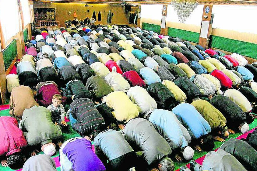 إلغاء إقامة صلاة الجمعة فی الساحة المفتوحة فی میونخ