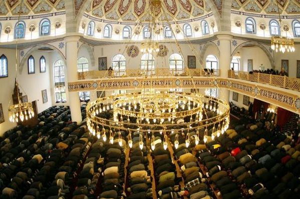 رمضان في بلجيكا فرصة للتعبد والتعايش والتقرب من الآخ