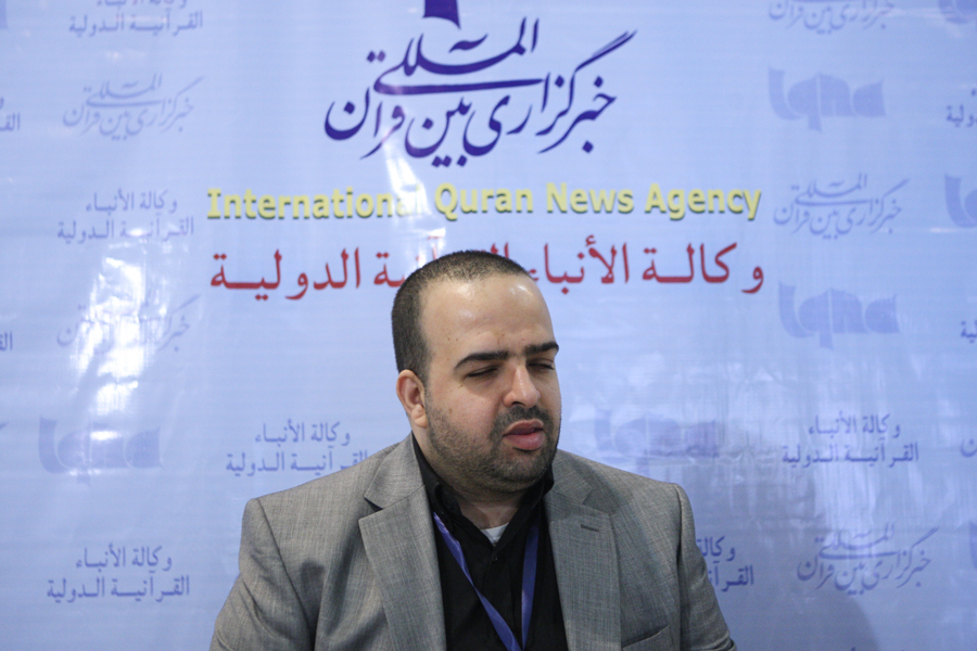 بعد ان فقدت البصر لم أجد مؤنسا سوی القرآن بعد ان فقدت البصر لم أجد مؤنسا سوی القرآن