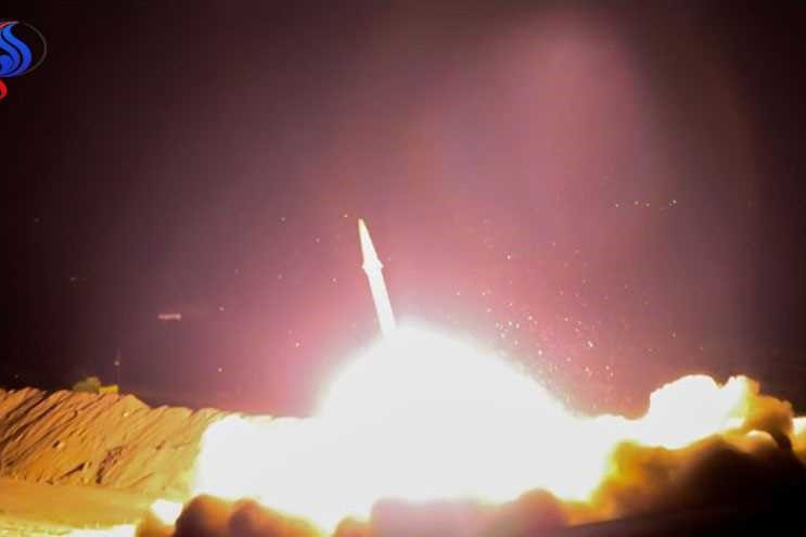 صواريخ الحرس الثوري تدك مقرات الارهابيين في دير الزور