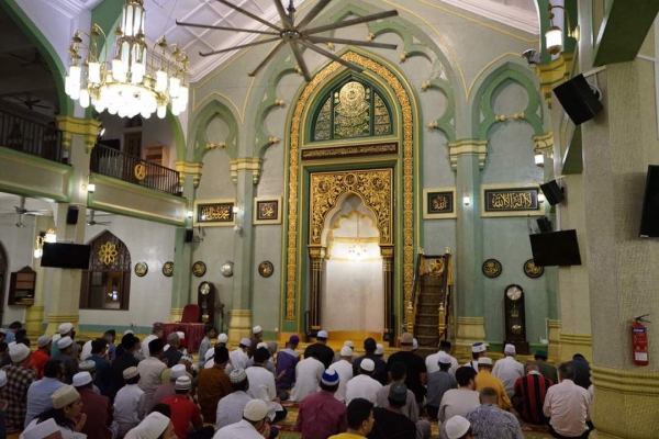 بالصور..أكبر المساجد في سنغافورة تفتح أبوابها أمام وفد العتبة الحسينية لإقامة المحافل القرآنية