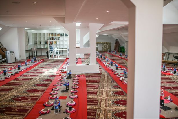 بالصور..إعادة فتح جامع 