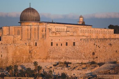 المرجعيات الإسلامية بالقدس ترفض كافة الإجراءات الإسرائيلية بحق 
