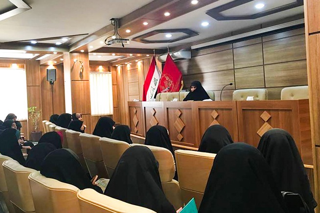 نسوة في كربلاء يسجلن أوقات قياسية في حفظ أجزاء من القرآن