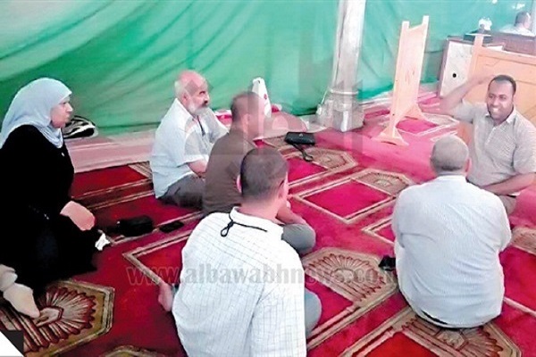 رسائل القرآن عبر الأنامل العشر.. مترجمو الإشارة هم وسطاء الرحمة بين الأئمة والصم