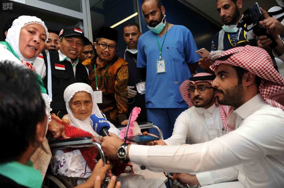 بالصور.. معمرة إندونيسية هي أكبر المؤدين لفريضة الحج عمراً