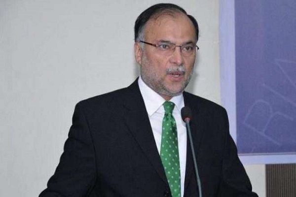 وزیر الدولة الباکستانیة: القرآن خریطة طریقنا