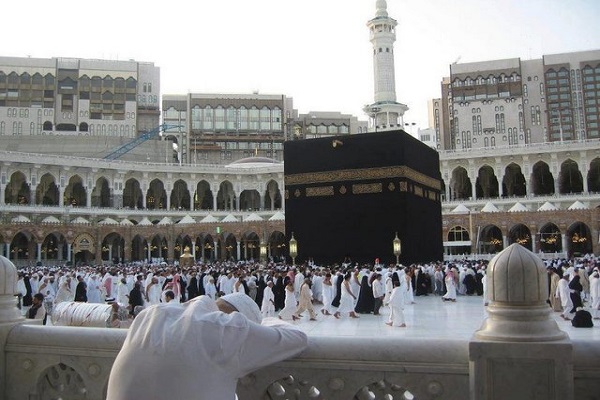 السلطات السعودية تمنع قطريين من تأدية مناسك العمرة