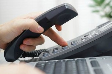 تعلیم القرآن عبر الهاتف فی السوید