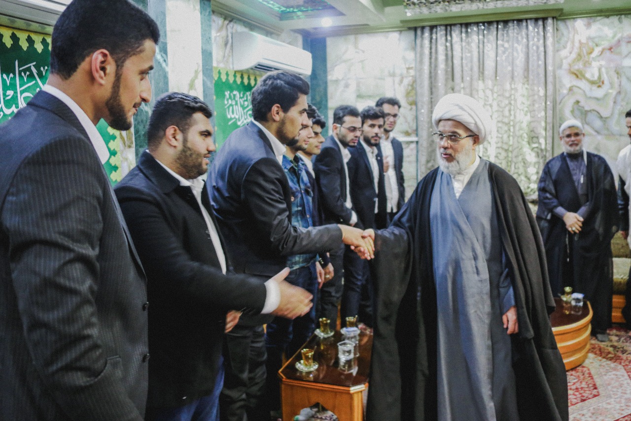 بحضور المتولي الشرعي دار القرآن الكريم تختتم دورة تطوير الأداء لنخبة من القراء