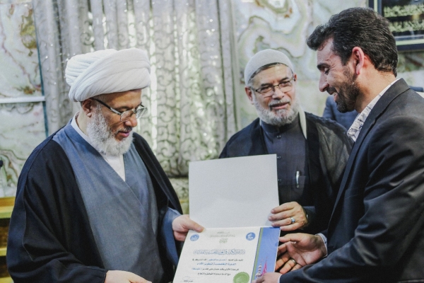 بحضور المتولي الشرعي دار القرآن الكريم تختتم دورة تطوير الأداء لنخبة من القراء