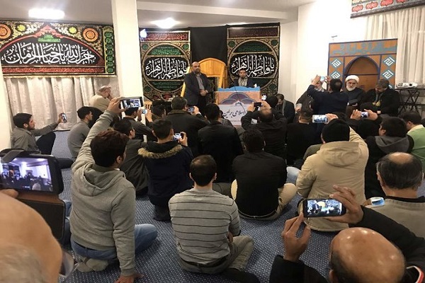 حافظ إیراني للقرآن یدهش الأوروبین بأداءه