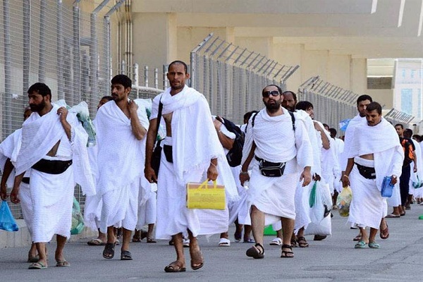 السعودية تسمح للمعتمرين بزيارة أي مدينة في المملكة