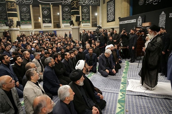 قائد الثورة: إنتهاج طريق الحق يؤدي إلى إصلاح العالم