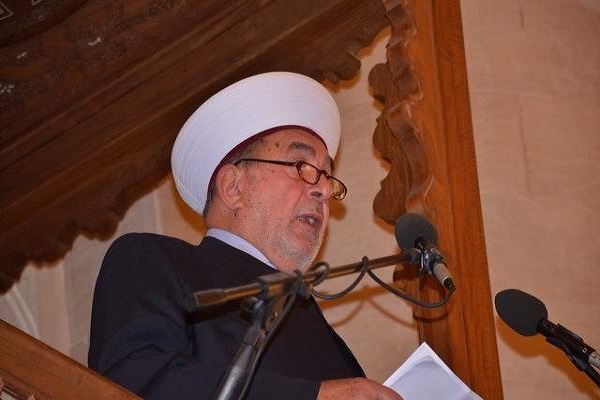 رجل دين سني: لبنان في خطر والفتنة المذهبية تطل برأسها رجل دين سني: لبنان في خطر والفتنة المذهبية تطل برأسها