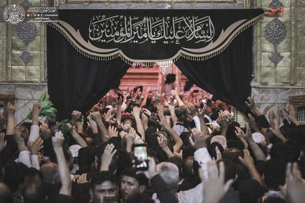 ملايين الزائرين يحييون شهادة الإمام علي(ع) في النجف
