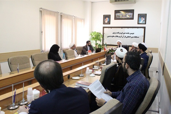 إیران: إنشاء أمانة دائمة للمسابقة القرآنیة الدولیة للطلاب