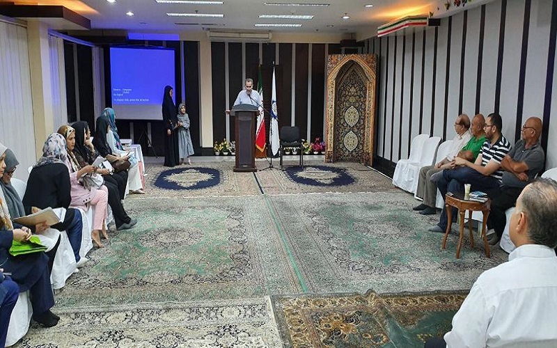 بالصور...تکریم طالبة قرآنیة في الفلبین