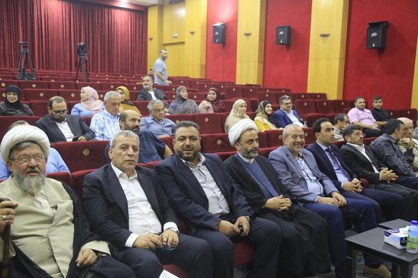 حفل تدشين حاشد لكتاب هبوط في الصحراء للدكتور شريعتي حفل تدشين حاشد لكتاب هبوط في الصحراء للدكتور شريعتي