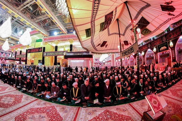 إقامة أمسيةٍ قرآنيّة في صحن أبي الفضل العبّاس (عليه السلام) 