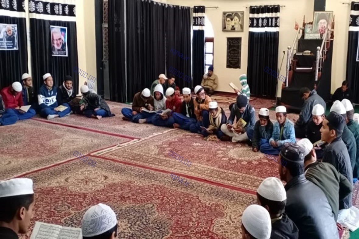 بالصور...جلسة قرآنیة في الهند تکریماً للشهید 