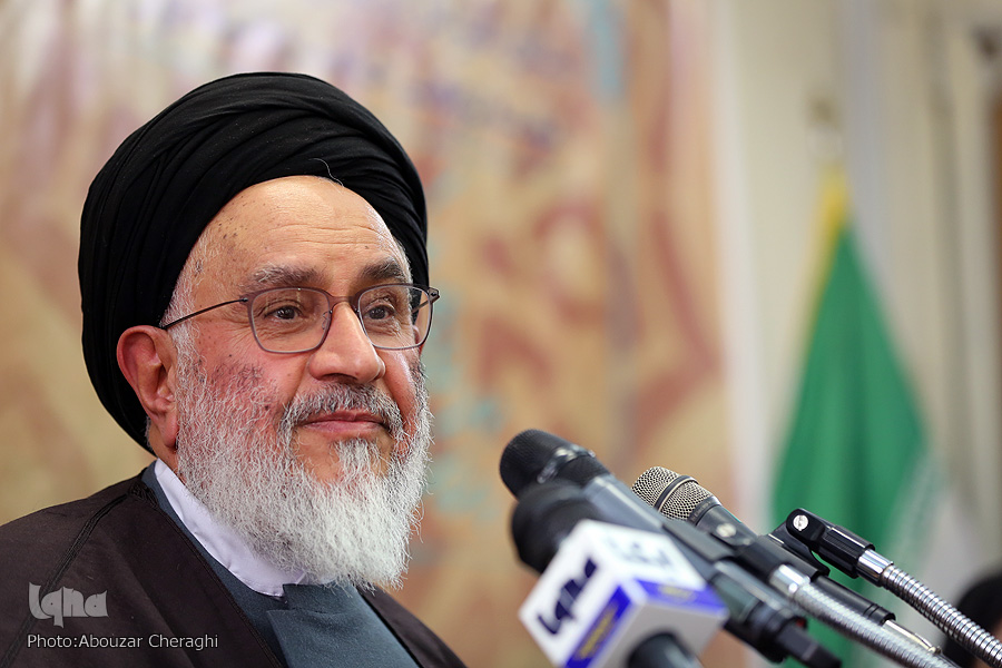 تفسیر العلامة الطباطبایی القرآنی إنجاز ذات طابع إجتماعی