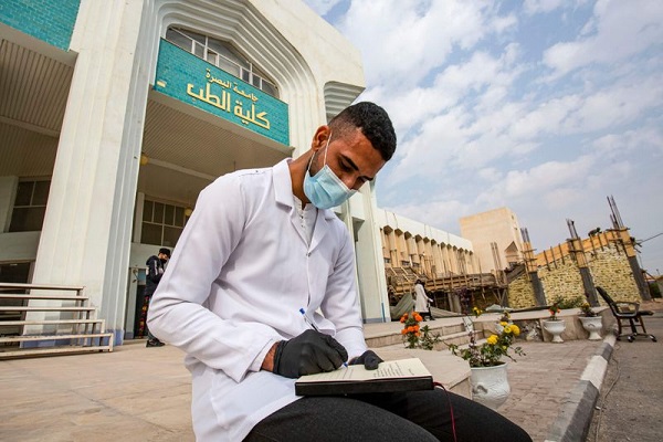 كريسماس قرقوش..1400 رسالة حب إلى مدينة مسيحية أرهبها داعش + صور كريسماس قرقوش..1400 رسالة حب إلى مدينة مسيحية أرهبها داعش + صور