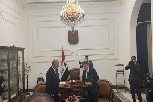 العراق: رئيس الجمهورية يكلف الزرفي بتشكيل الحكومة العراق: رئيس الجمهورية يكلف الزرفي بتشكيل الحكومة
