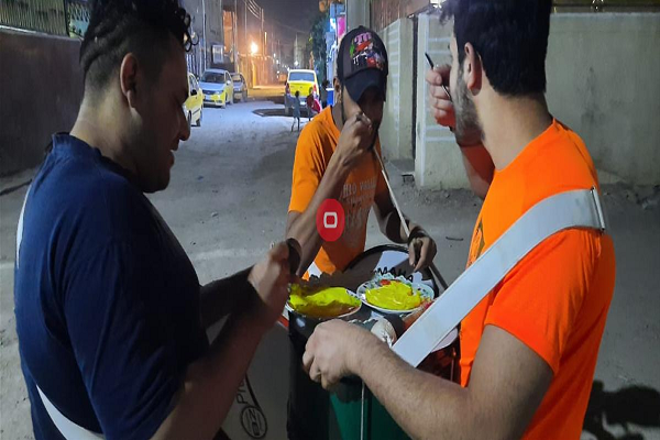 بالصور...تقليد رمضاني سنوي في العراق
