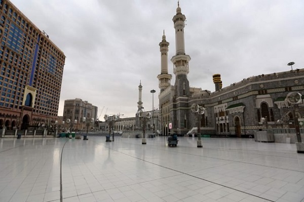 صلاة الأضحى بعموم المساجد والساحات..8 دول عربية تمنع و7 تسمح صلاة الأضحى بعموم المساجد والساحات..8 دول عربية تمنع و7 تسمح