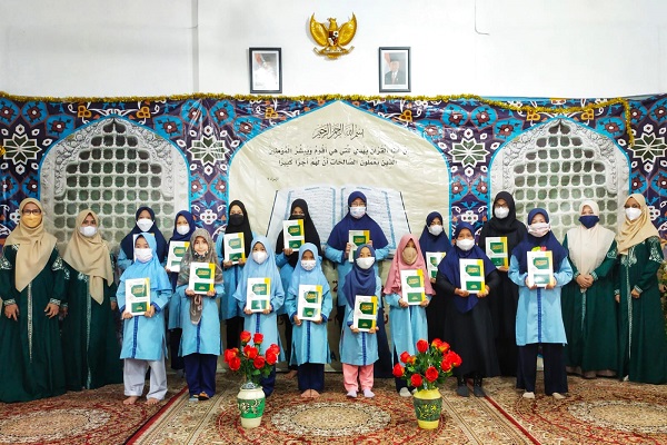 العتبة الحسينية تستأنف دوراتها القرآنية الحضورية في إندونيسيا