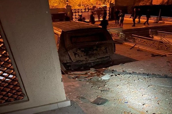 الصور الأولى لمنزل الكاظمي بعد تعرضه لاستهداف بمسيرة + ردود أفعال عراقية