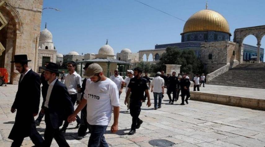 وقفة تضامنية في طهران دعماً للمقاومة الفلسطينية/ مفتي عُمان يهنئ المقاومة بالنصر