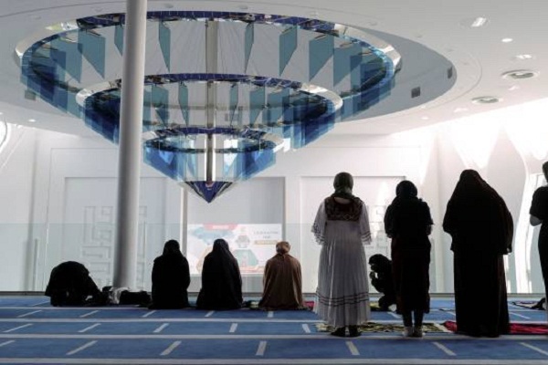دراسة فرنسية تكشف زيادة في السلوكيات المعادية للمسلمات في أماكن العمل دراسة فرنسية تكشف زيادة في السلوكيات المعادية للمسلمات في أماكن العمل
