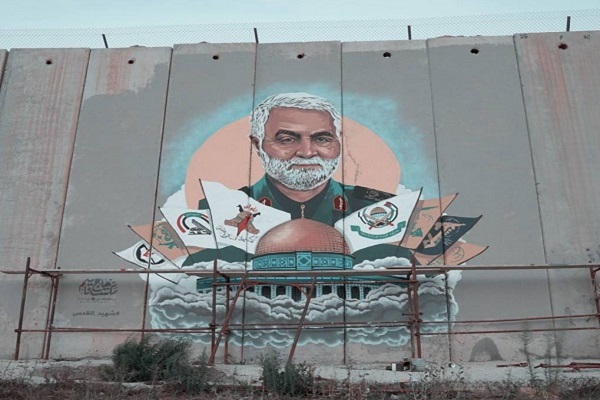 بالصور والفيديو....جدارية للشهيد سليماني على حدود لبنان وفلسطين المحتلة