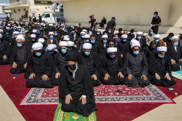 إقامةُ أطول صلاة جماعة موحّدة على طريق (يا حسين)