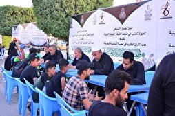 العراق: العتبة العباسية تختتم مشروع تعليم القراءة الصحيحة للزائرين + صور