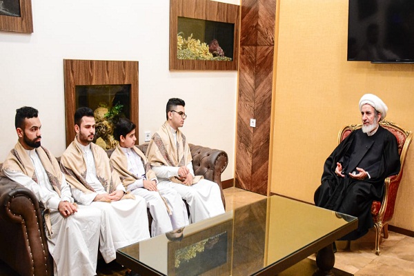 وفد المواهب القرآنية للعتبة الحسينية في ضيافة الشيخ حبيب الكاظمي بمدينة مشهد + صور