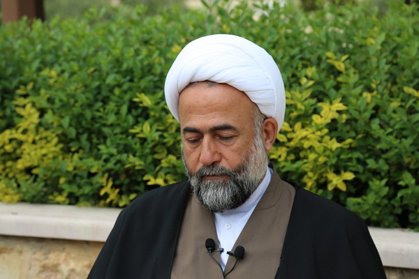 الغرب إستغل الفکر الوهابي لتشویه الإسلام