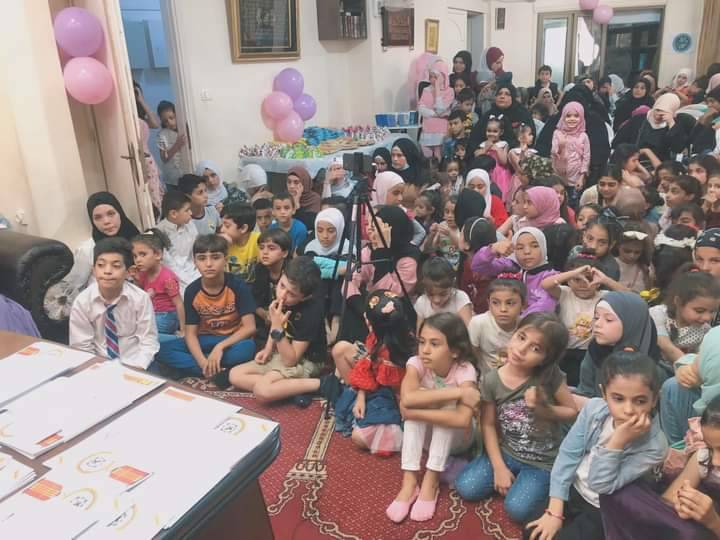 دار القرآن الكريم تكرّم طلابها الحفظة في لبنان + صور