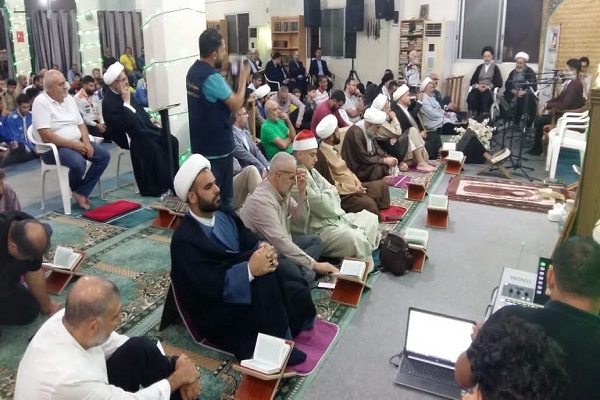 بالصور.. أمسية قرآنية بمشاركة قارئ مصري دولي بمدينة
