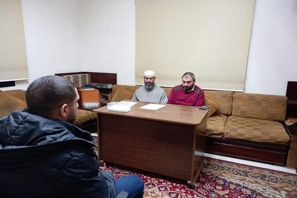 دار خدمة القرآن والسنة تكرّم قارئاً قرآنياً جديداً في لبنان